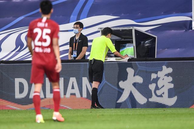 给力！中国三人男篮力克世界第1 张宁独揽11分